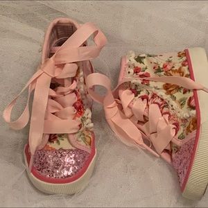 Glitter flower sneakers